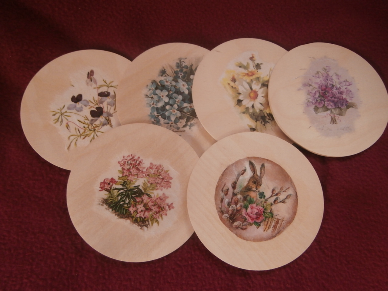 <span>podkafÃÄka /podtácky LuÄnà kvÃtà /velikonoce/6 ks | <a href="https://static.flercdn.net/i3/products/dd2/f/77/25/10362577_tlussew.jpg" target="_blank">Zobrazit plnou velikost fotografie</a></span>