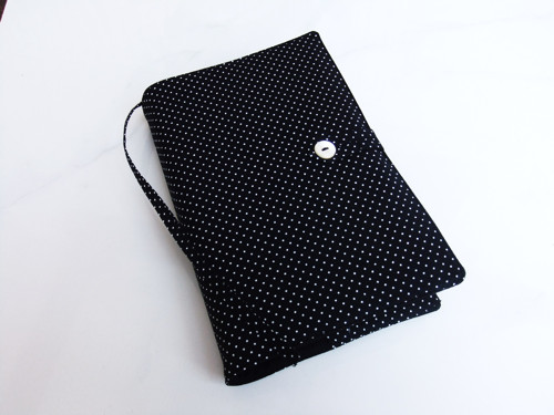 Mini Black dots -romantický obal na knihu,zápisník