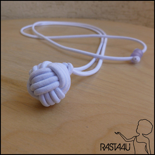 Kuličkový amulet (nastavitelný) - bílá