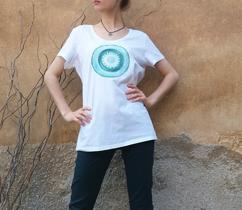 RUČNĚ MALOVANÉ TRIKO - TYRKYSOVÁ MANDALA L-XL