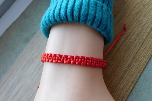 Náramek - Červený pleteny