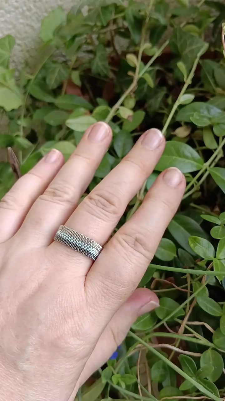 Modrý prsten z korálků Miyuki — video