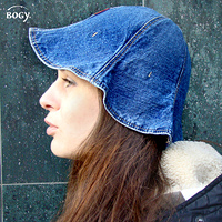 klobouček džínový