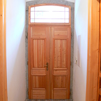 vchodové dveře na faru