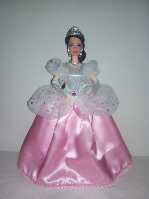 Sleva - Šaty pro princeznu Barbie — foto 1