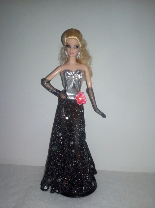 Večerní šaty pro Barbie — foto 1