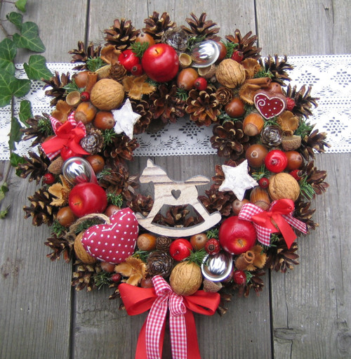 Adventní věnec s koníkem — foto 1