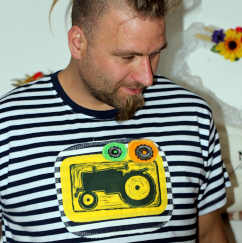 Traktor vel. Xxl Skladem — foto 1