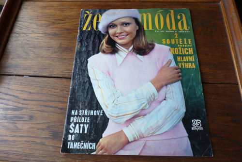 Časopis Žena a móda, číslo 8/1973, střihy!