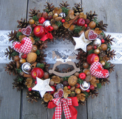 Adventní věnec s koníkem.. — foto 1