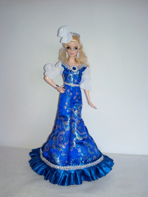 Šaty pro princeznu Barbie — foto 1