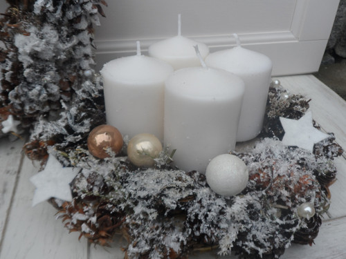 Adventní svícen zasněžený — foto 1