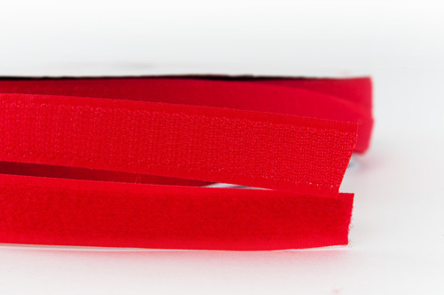 Suhý zip 20 mm, háček + plyš, červený