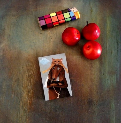Jezevec s kostí a magnetem — foto 1