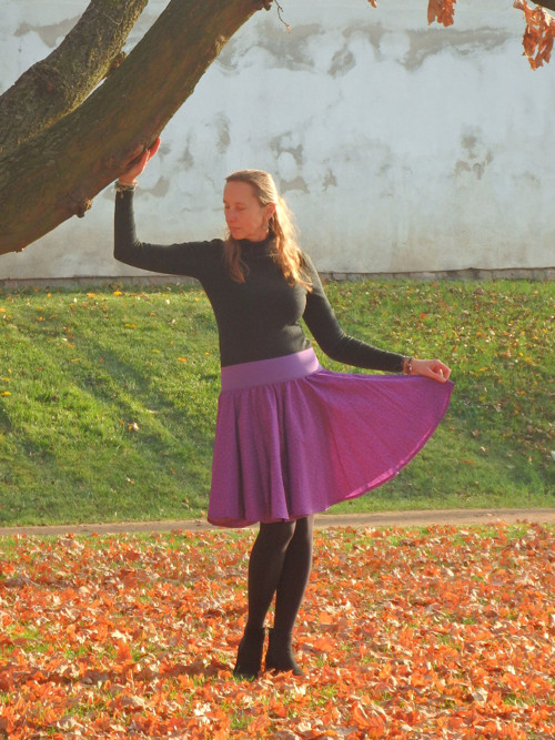 Opravdická kolová, fialová — foto 1