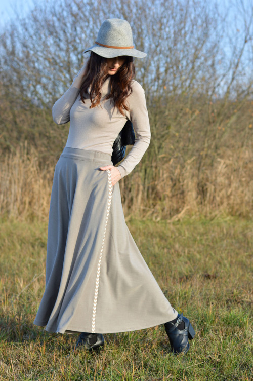 Sukňa Adela — foto 1
