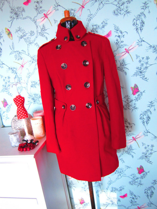 Kabát famous red — foto 1