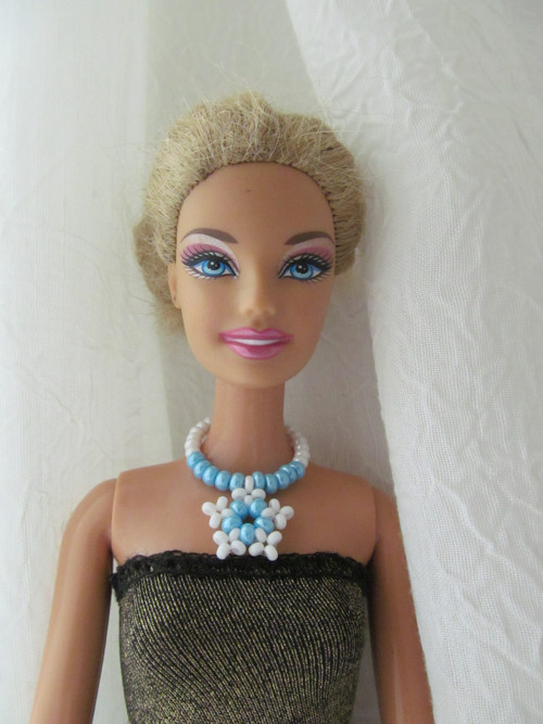 Náhrdelník pro panenku Barbie — foto 1