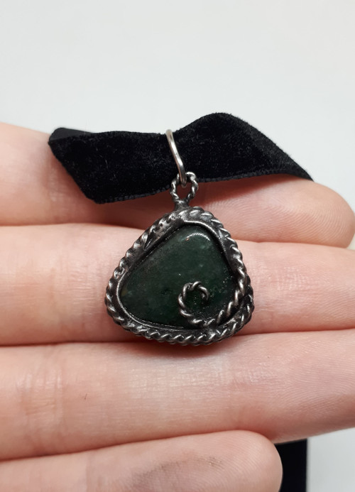 Choker se zeleným avanturínem — foto 1