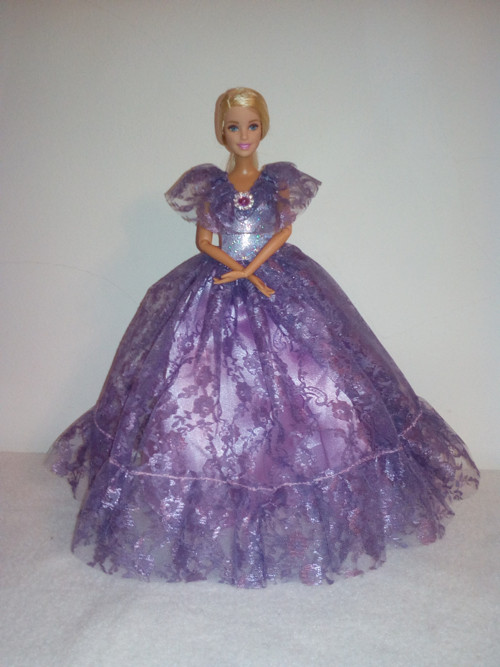 Šaty pro Barbie — foto 1