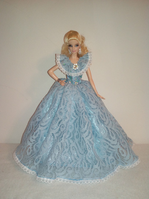 Sleva - Šaty pro Barbie — foto 1