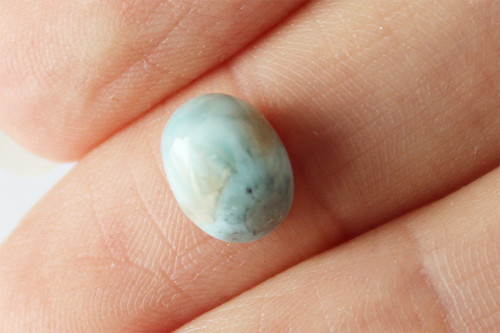 Larimar - menší kabošon - 7x9 mm — foto 1