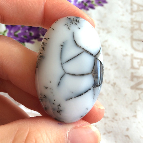 Dendritický opál kabošon ovál (DO036, 39x25x4mm)