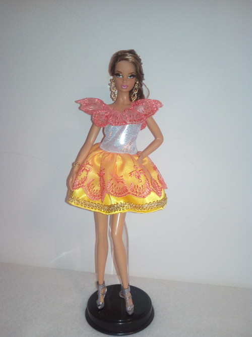 Sleva - Šaty pro Barbie — foto 1