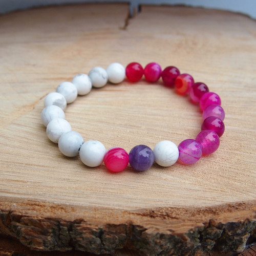 Minerální náramek ametyst, howlit, achát