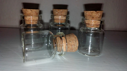 Mini skleněná lahvička se zátkou - korkem 5ml