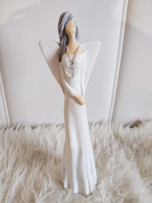 Anděl 36 cm - s křišťálovým srdcem — foto 1