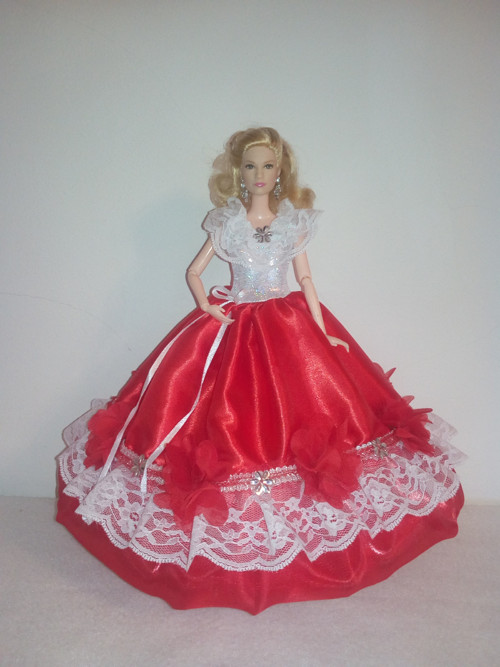 Šaty pro princeznu Barbie — foto 1