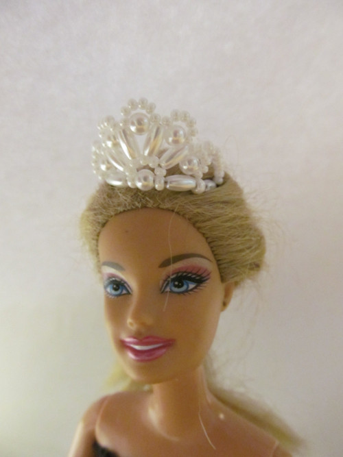 Čelenka pro Barbie - bílá — foto 1