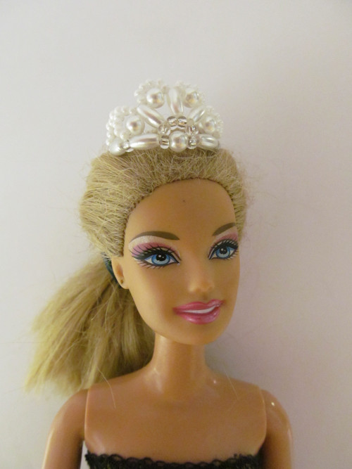 Čelenka pro Barbie - bílá1 — foto 1