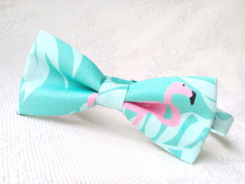 Flamingos bow tie (green)