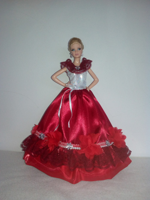 Sleva - Šaty pro princeznu Barbie — foto 1