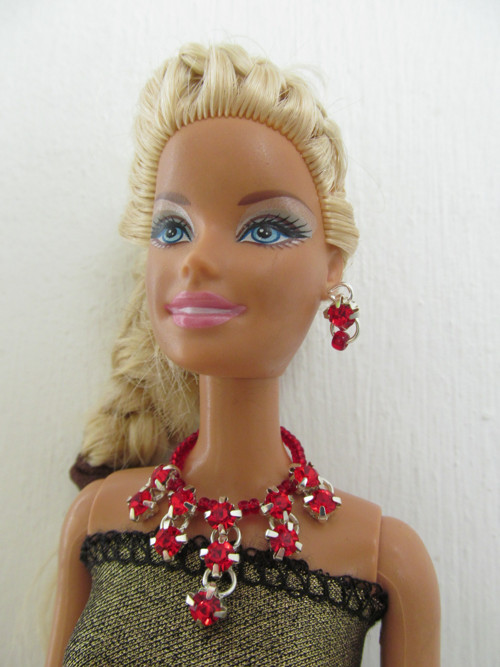 Souprava - náhrdelník a náušnice pro Barbie — foto 1