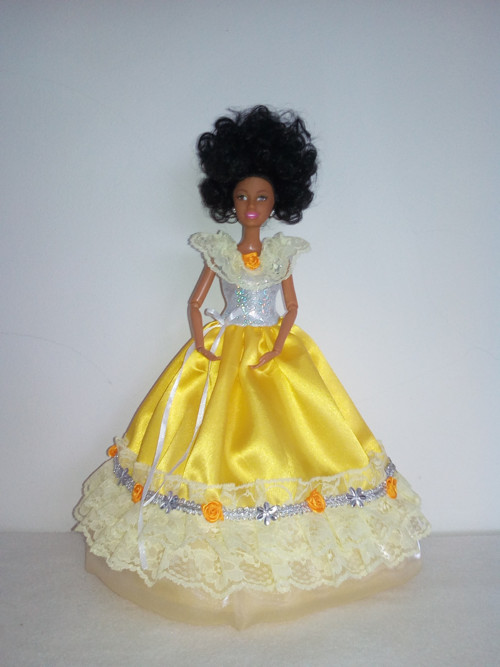 Šaty pro princeznu Barbie — foto 1