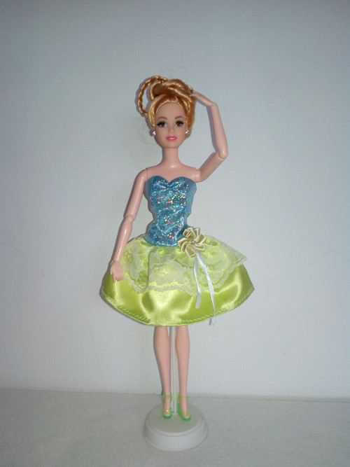Sleva - Šaty pro Barbie — foto 1