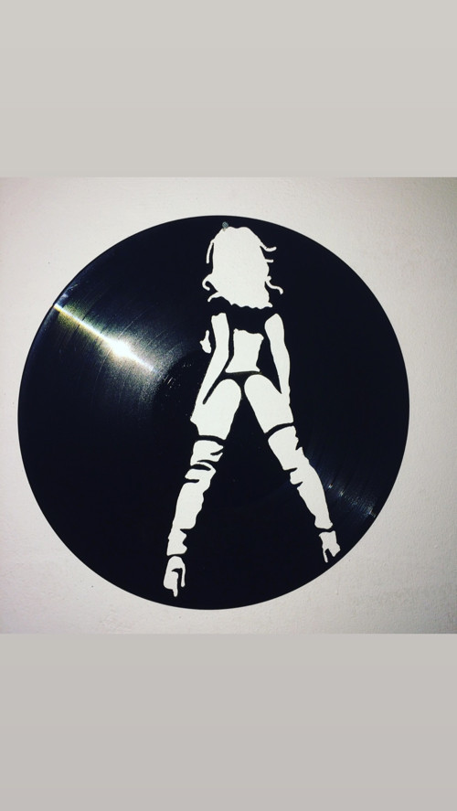 Vinyl art - Bond girl ručně vyřezáno