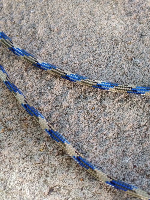 Paracord provázek č. 38 — foto 1