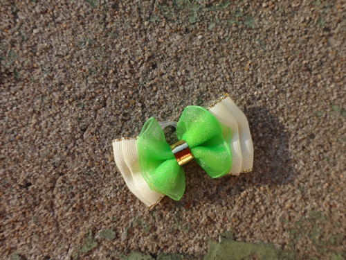 Mašlička na gumičce — foto 1