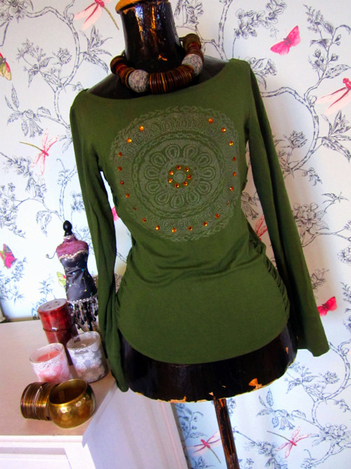 Top khaki s mandalou — foto 1