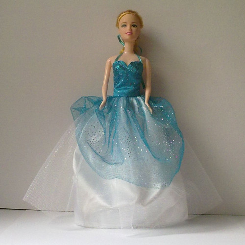 Oblečky pro Barbie - Plesové šaty — foto 1