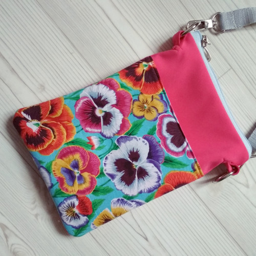 Crossbody kabelka — foto 1