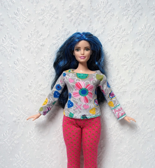 Tričko pro Barbie - curvy - baculku — foto 1