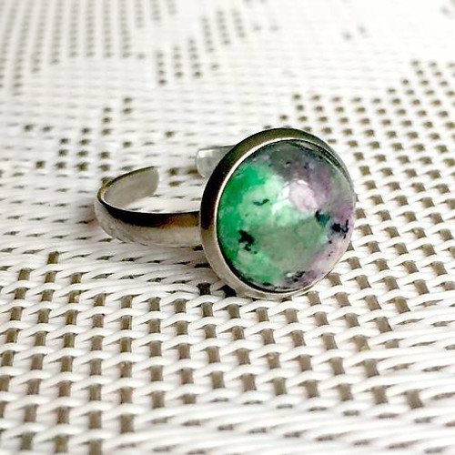 Elegantní prsten s rubínem zoisite / 0146