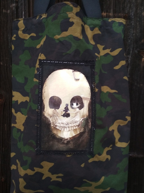 Army skull with Santoro girls — foto 1