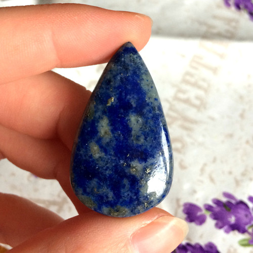 Lapis Lazuli kabošon slza (LL005/ 37x22x5mm)