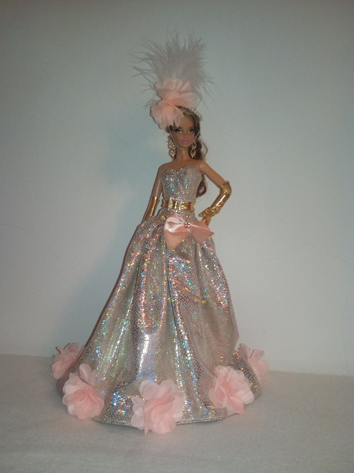 Večerní šaty pro Barbie — foto 1
